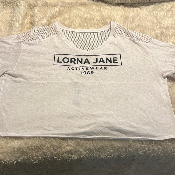 Lorna Jane Tops - LORNA Jane Cropped Tee